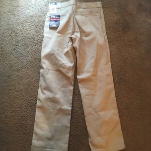 Men’s Khaki Dickies size 32